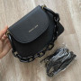 Стильная женская мини сумочка клатч с цепочкой модная и оригинальная сумка через плечо цепь Черный