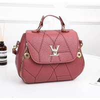 Черная женская сумка в стиле Louis Vuitton Розовый