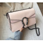 Женская мини сумка клатч под рептилию Подкова, модная маленькая сумочка на цепочке Розовый